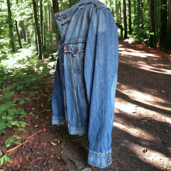 VINTAGE 90'S LEVI'S ( XL ) Easy Rider Distressed Denim Trucker Jacket - Picture 5 of 8